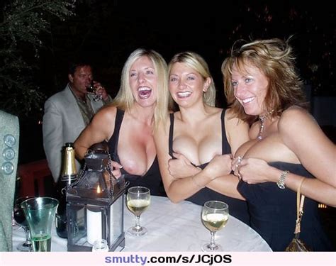 Drunk Girls Flashing Party Amateur Nippleslip Smile