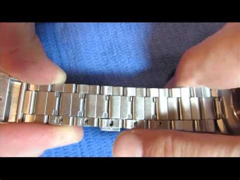 In this video we show you how to easily adjust the size of your stainless steel watch band.see our range of watch straps here: WATCH BAND ADJUSTMENT / RESIZE - HOW TO - YouTube