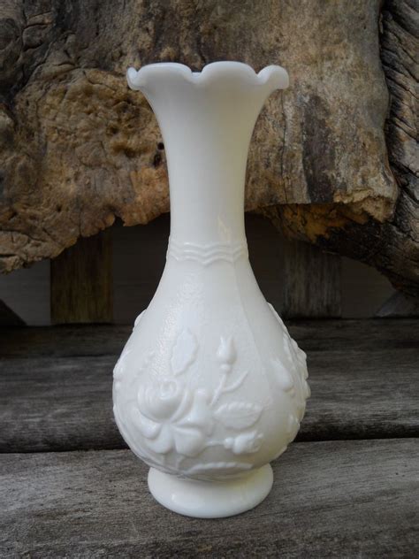 Vintage Marked Imperial Milk Glass 6 14 Bud Vase Rose Pattern Ruffled