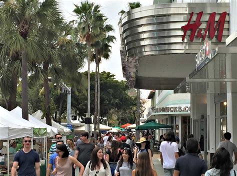South Beachs Most Popular Destination Is Lincoln Road Lincoln Road