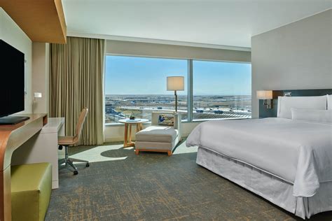 Hotel Rooms And Amenities The Westin Denver International Airport