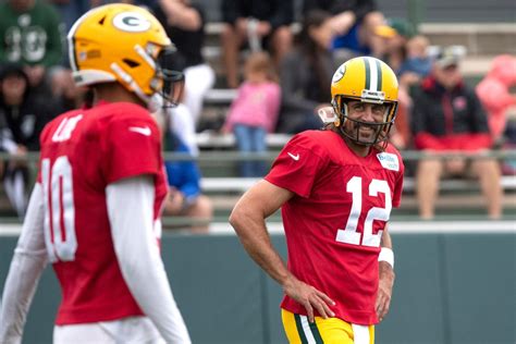 Aaron Rodgers Says Green Bay Packers Shouldnt Overreact To Stinker