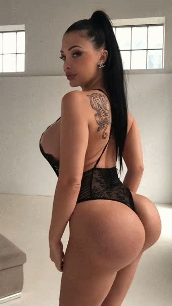 Aletta Ocean Moves That Delicious Ass 31 Pics Xhamster
