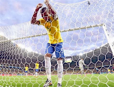 No próximo domingo (31), os torcedores do brasil terão motivo para comemorar. Copa do Mundo no Brasil: O ápice da alienação nacional ...