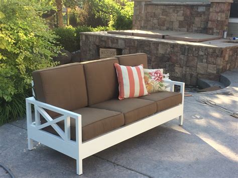 You can explore through our exciting farmhouse furniture designs below too! Ana White | Outdoor Sofa Mash-up - DIY Projects