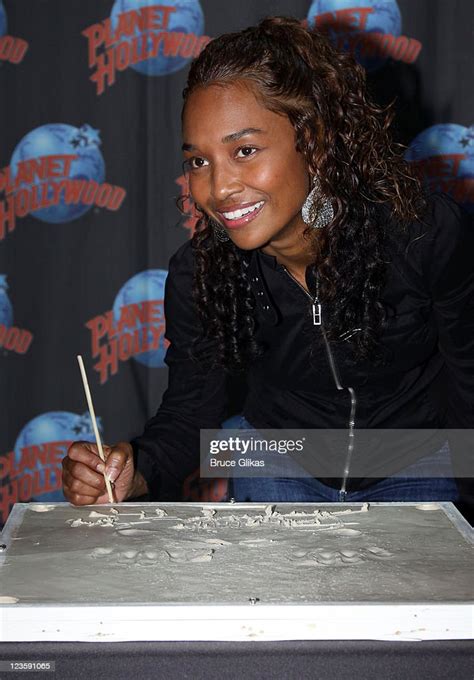 chilli of vh 1 s what chilli wants and from the girl group tlc news photo getty images