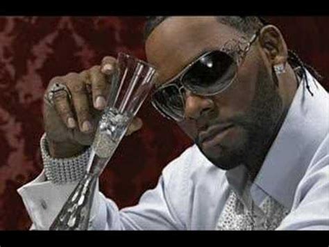 Funny, funny how time goes by and blessings are missed in the wink of an eye why oh why oh why should one have to go on suffering when every day i pray please come back to me. R Kelly & If I Could Turn Back The Hand Of Time - YouTube