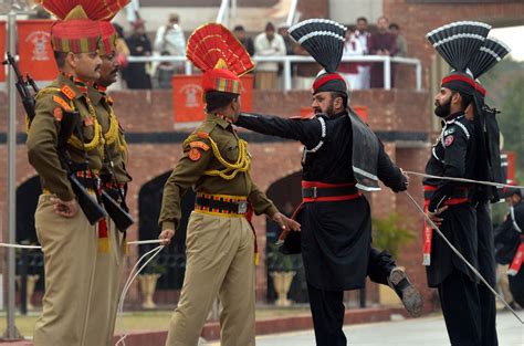 India Vs Pakistan As War Threats Loom Heres How The Nuclear Rivals