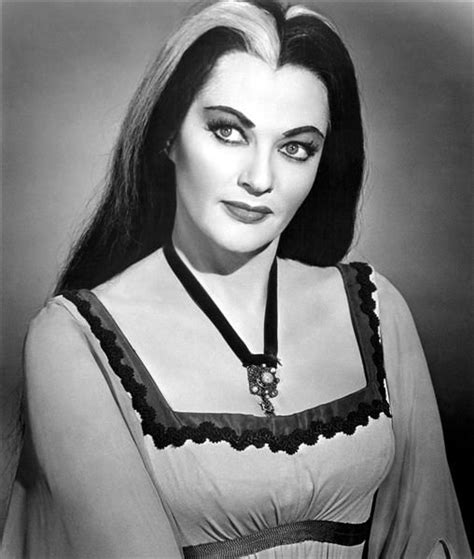 Hottest Pop Culture And Celebrity Goth Girls Yvonne De Carlo Lily Munster The Munsters