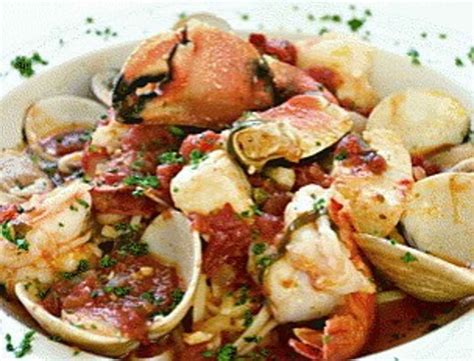 You're supposed to have a giorno di. Feast of Seven Fishes - A Sicilian Christmas Eve Tradition | Italian recipes, Sicilian recipes ...