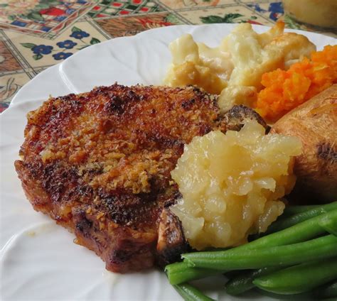 The English Kitchen Pork Chops And Applesauce