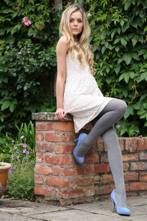 Famous What To Wear With Light Blue Leggings Ideas Melumibeautycloud