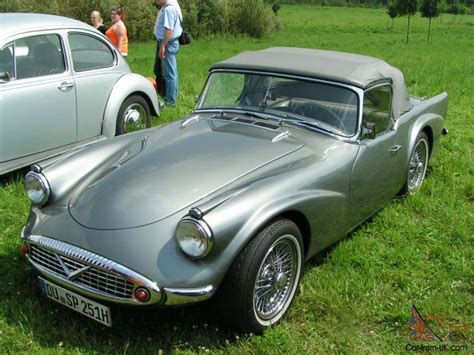 Now we define the #futureofmobility. Daimler SP250 - car classics
