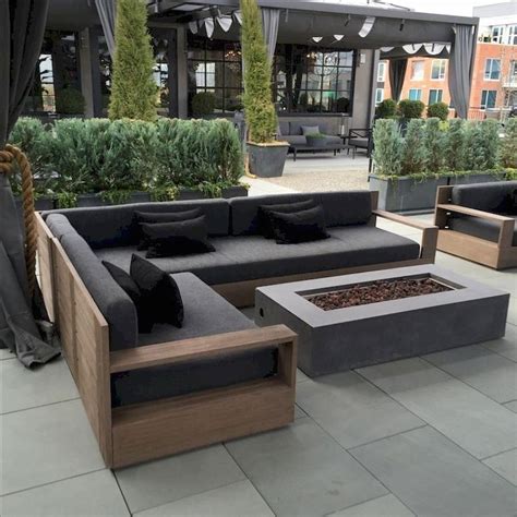 45 Cool Diy Outdoor Couch Ideas To Enjoy Your Relax Moment Outside The
