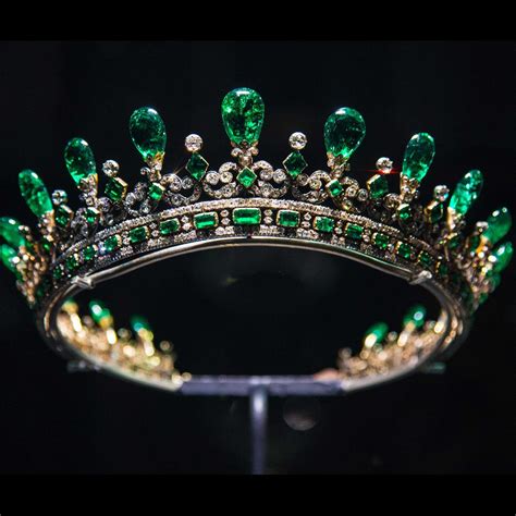Queen Victoria And Historic Jewels Exhibition Review Kensington Palace