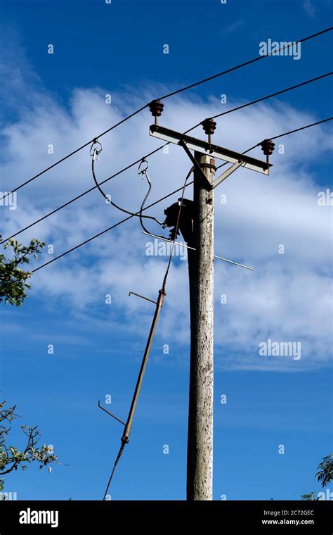 Overhead Power Lines Warwickshire Uk Stock Photo Alamy