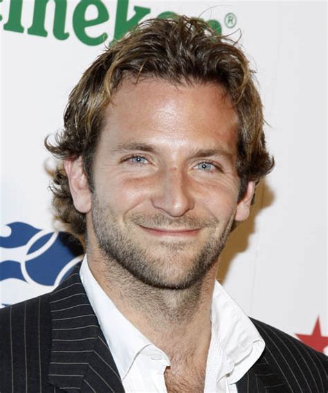 Today we'll be looking at 25 different styles and what makes them amazing. Bradley Cooper Short Wavy Hairstyle