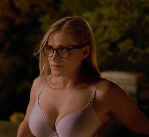 Pin By Dave Bl2 On Beauties In 2020 Olivia Taylor Dudley Olivia Dudley The Magicians Alice Quinn