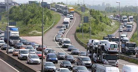 Delays heading south on the m5 (image: M5 traffic stopped after crash - updates - Devon Live