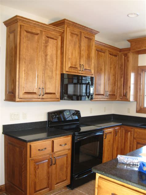 In installing your kitchen cabinet, the very first step would be to make a mark on the wall where the cabinets are going to be adjoined. 24+ New Staggered Kitchen Cabinets Heights - Interiors ...