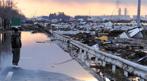 Officials said a wave as high as 6m (20ft) could strike. Tohoku earthquake and tsunami timeline | Timetoast timelines