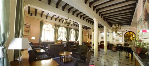 Comentarios de nuestros clientes, calificación, mapa, servicios en la habitación, horarios y condiciones especiales. Hotel y Apartamentos | Vall de Núria - Verano