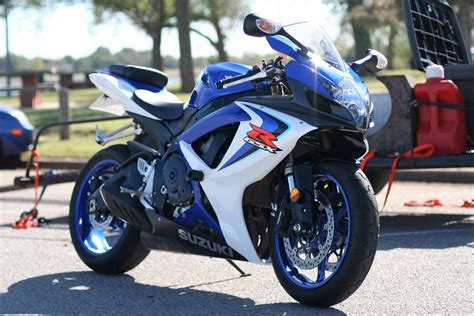 The most accurate suzuki gsxr 600 mpg estimates based on real world results of 359 thousand miles driven in 104 suzuki gsxr 600s. 2006 GSXR 600 | ray | Flickr