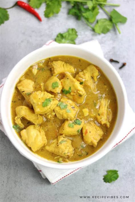 Place chicken, broccoli, onion, carrots, and asparagus in pressure cooker. Instant Pot Chicken Curry | Pressure Cooker Chicken Curry ...