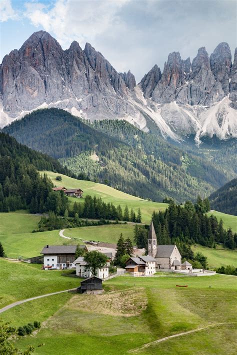 Découvrir Les Dolomites En Italie Santa Magdalena Un Des Plus Beaux