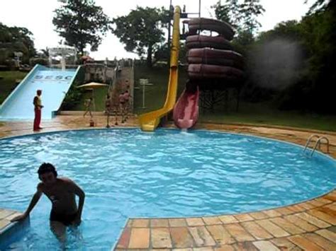 The hotel has a seasonal outdoor pool and hammam, and guests can. Boy descendo no Tobogã Sesc de Caldas Novas - YouTube