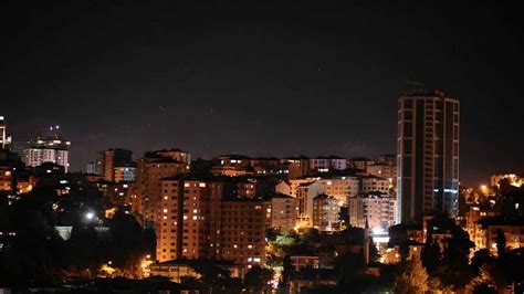 Istanbul Flashes Lights In Solidarity With Occupygezi Youtube