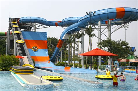 21 Most Terrifying Waterslides Around The World