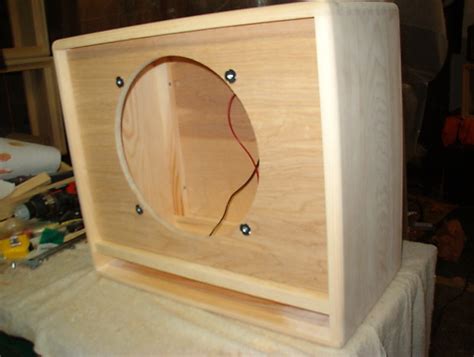 Total cabinet is 16 ohms. TRM 1x12 U.S.ToneMarshall 112 guitar extension speaker ...