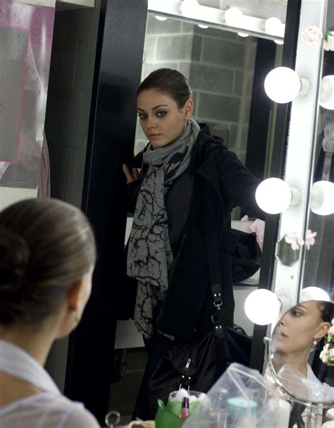 The movie is inspired by swan lake, a famous ballet by pyotr ilyich tchaikovsky. Movie Review: BLACK SWAN - Pop Culture Nerd