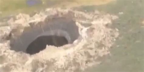 Mysterious Holes In Siberia May Actually Be Odd Type Of Sinkhole Huffpost