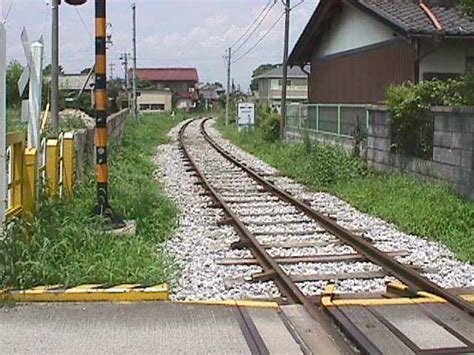 As in the thanks/apology should really be going this way (your way). 鉄道の部屋「JR美濃赤坂駅」