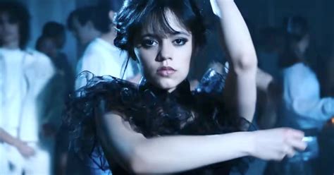 Jenna Ortega Reveals Her Viral Wednesday Dance Was Improvised Trendradars