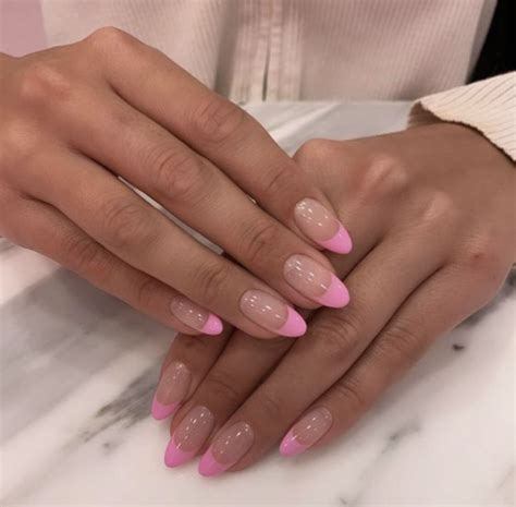 🧸jessangelicaa Pink Tip Nails Minimalist Nails Oval Nails