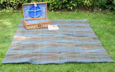 Luxury Large Waterproof Tartan Wool Picnic Blanket Rug British Made By