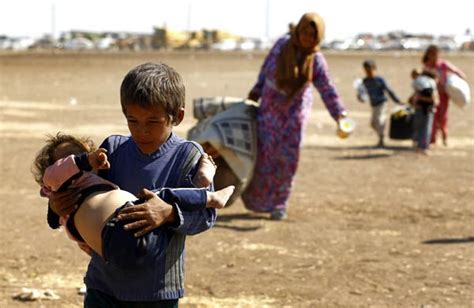 Over 130000 Syrian Refugees Cross Into Turkey Over Weekend 1