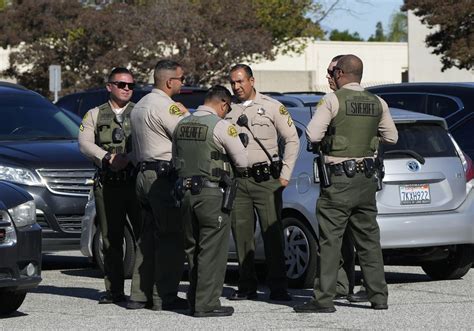 Vehicle Hits 25 La County Sheriffs Academy Recruits On Run