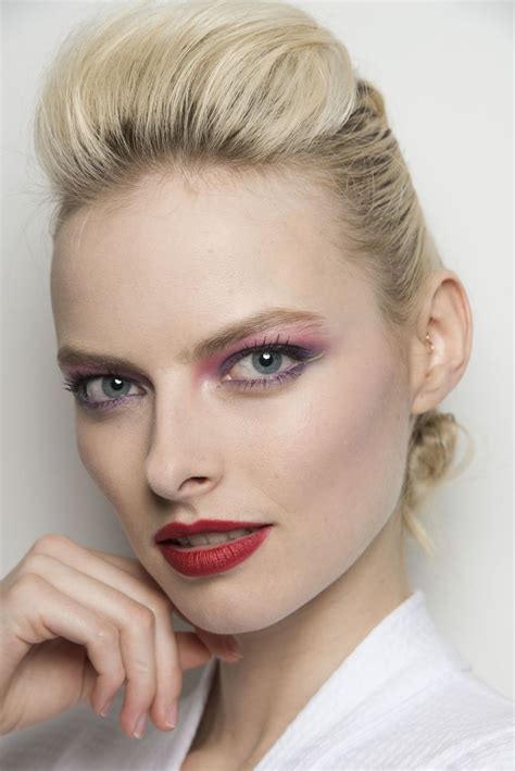 The Fall Beauty Trends You Missed From The Couture Runways Fall Beauty Trends Lip Color