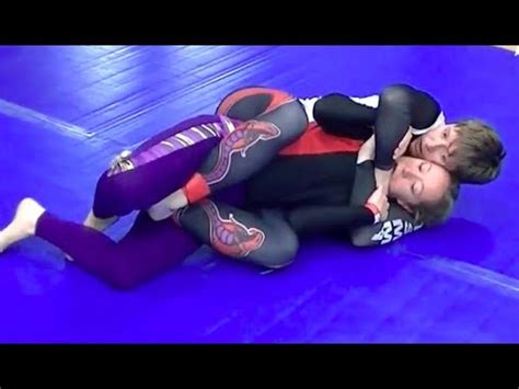 Rear Naked Choke Girls Grappling Nogi Bear Classic Match Women Wrestling Great Competition