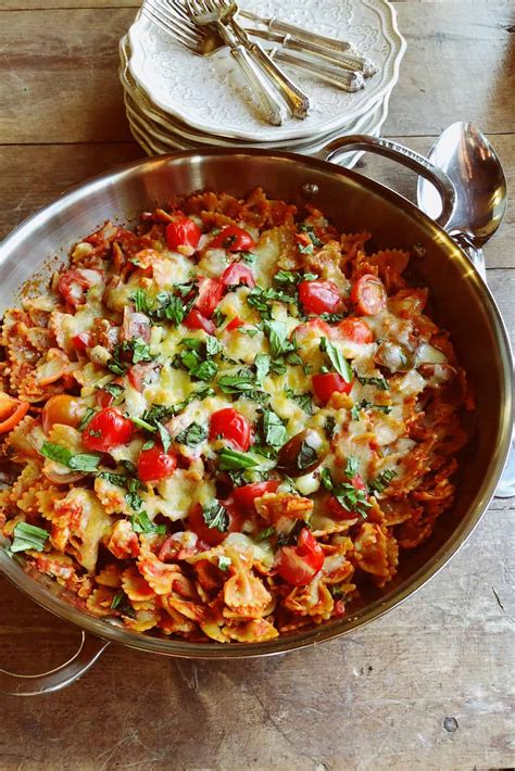 Cook your main and side dish all at once with jeff's easy casserole. Caprese Chicken Casserole Recipe - Reluctant Entertainer