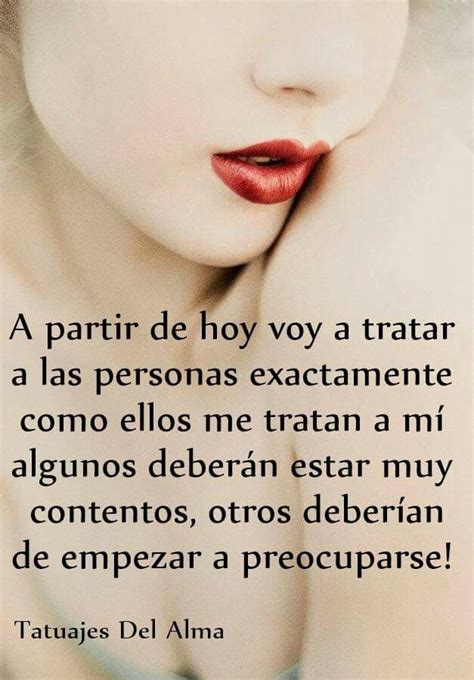 A Woman S Face With Her Hand On Her Chin And The Words In Spanish Above It
