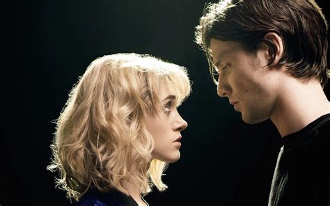 But she's also smart and perceptive, traits that are helping her navigate the tricky path to. Nancy from 'Stranger Things' stars in James Bay's new ...