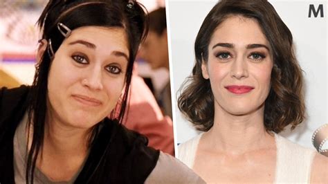 Where Is Mean Girlss Janis Ian Actress Lizzy Caplan Now Capital