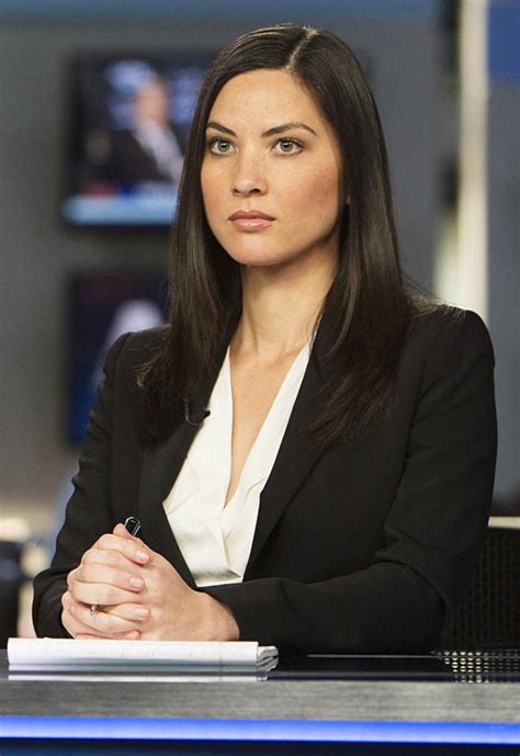 The Newsroom Is Sloan Finally Ready For A Personal Life Tv Guide
