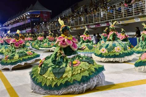 Carnaval de Vitória 2019: veja fotos do desfile da Chegou o Que Faltava