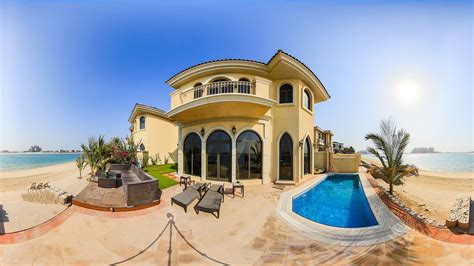 Luxurious 4 Bedrooms Villa In Palm Jumeirah With Swimming Pool And Beach